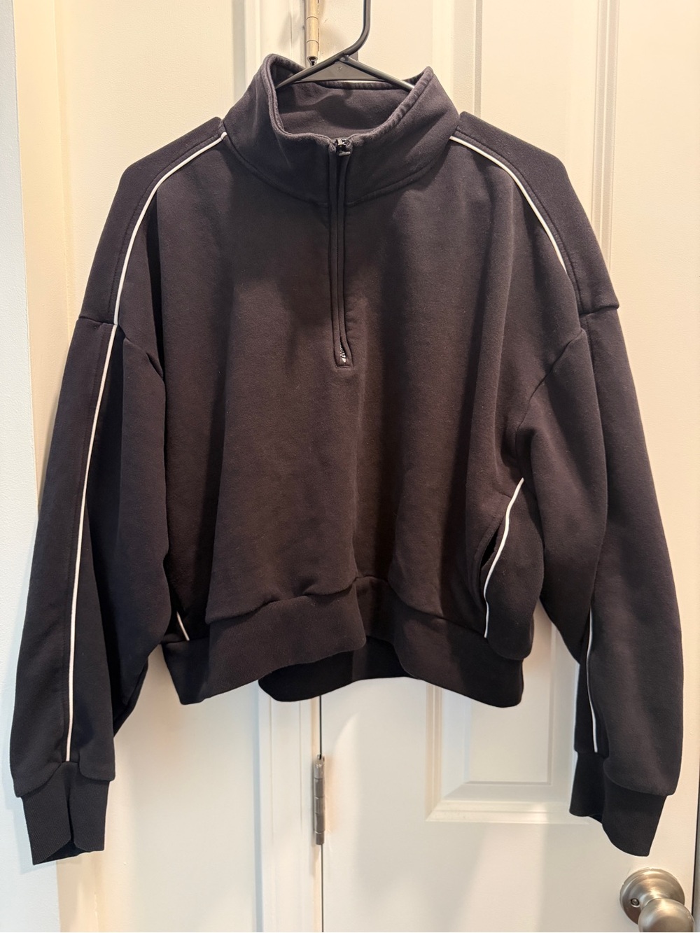 Athleta Quarter Zip with White Pipping